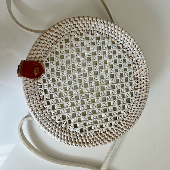 Anthropologie Woven Rattan Circle Crossbody Bag - Picture 6 of 7